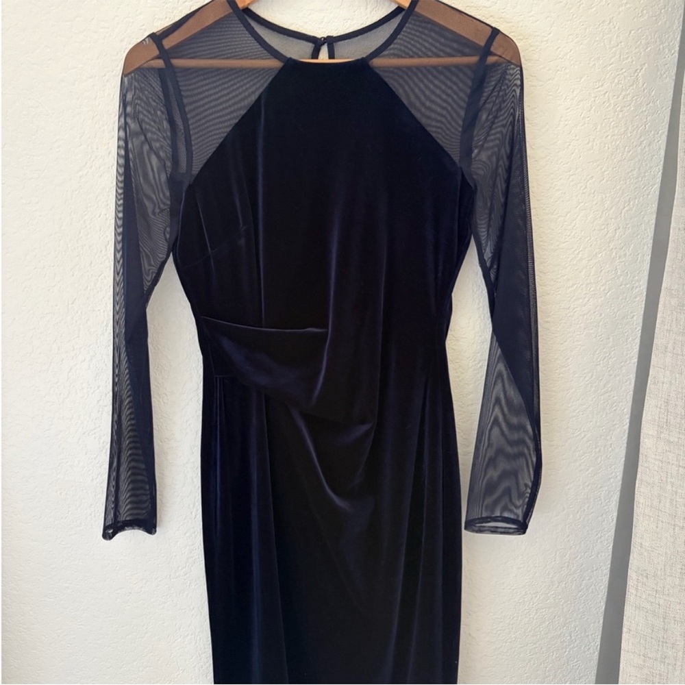 NWT Vince Camuto Elegant Navy Velvet Mesh-Sleeve Dress